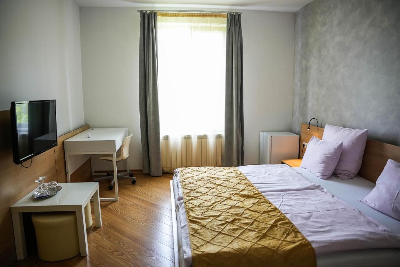 Aparthotel Panoramis Residence Oradea Eksteriør billede