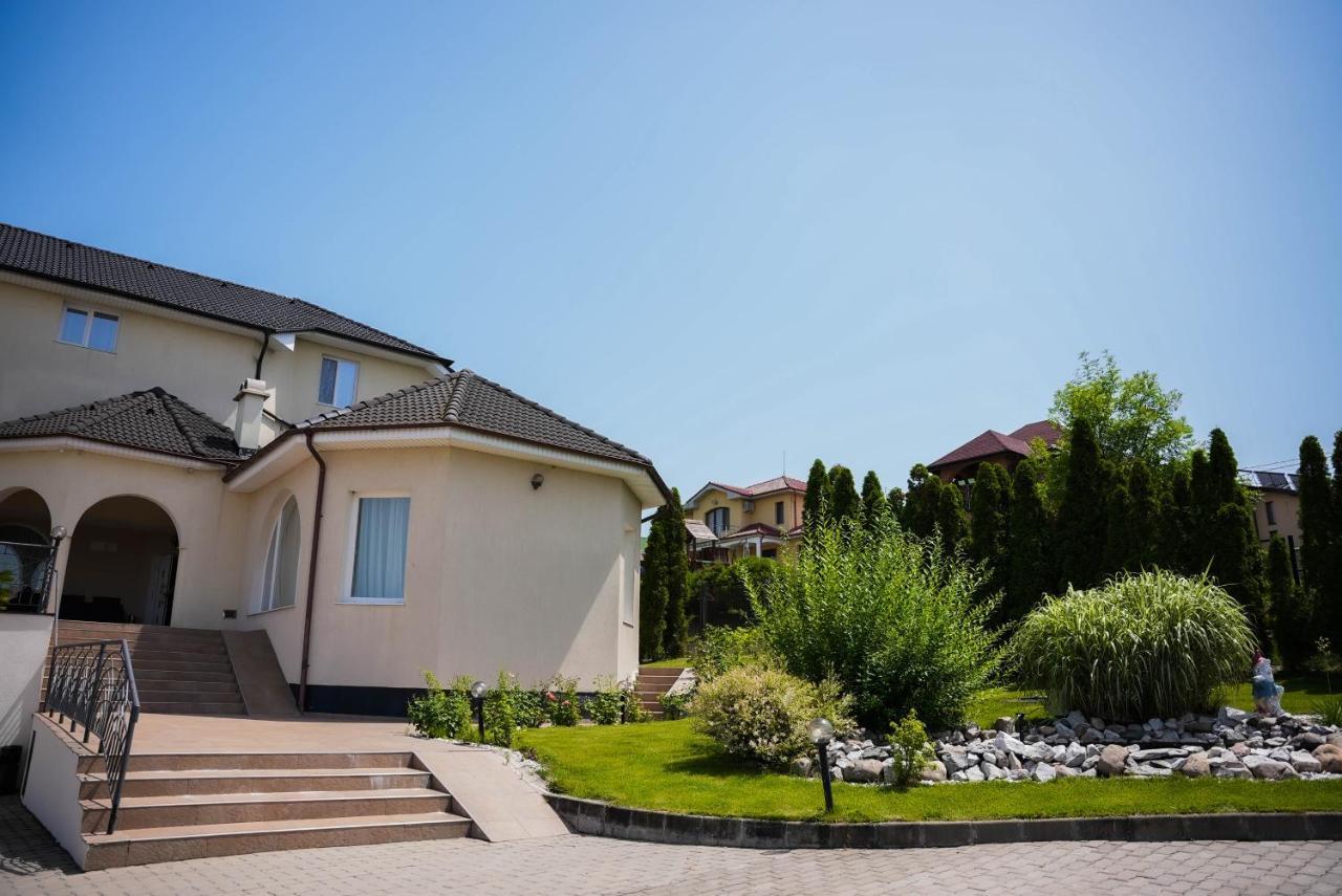 Aparthotel Panoramis Residence Oradea Eksteriør billede