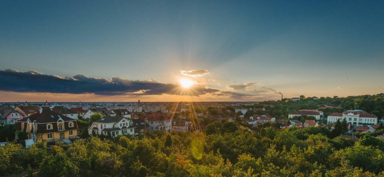 Aparthotel Panoramis Residence Oradea Eksteriør billede